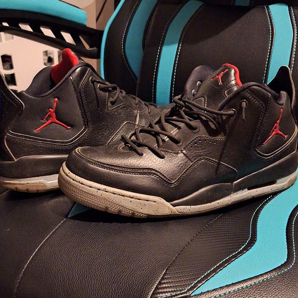 Pair of Jordan Courtside 23s